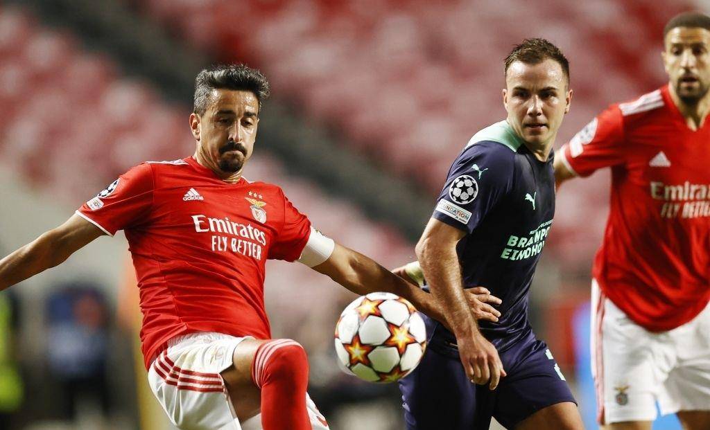 总杯中不断 总杯中不断