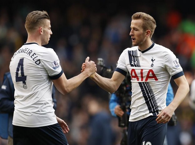 这位年轻选 这位年轻选