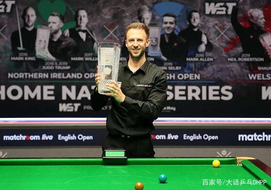 成功卫冕 成功卫冕