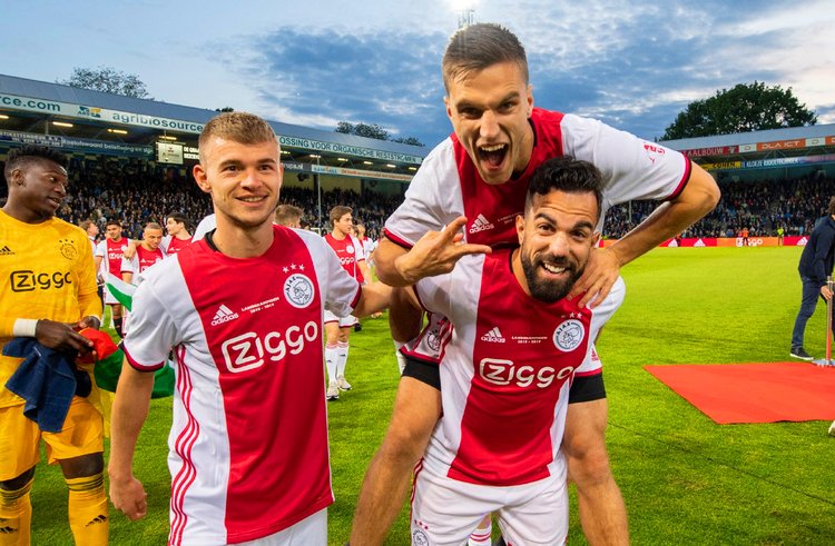 队顽强的战 队顽强的战