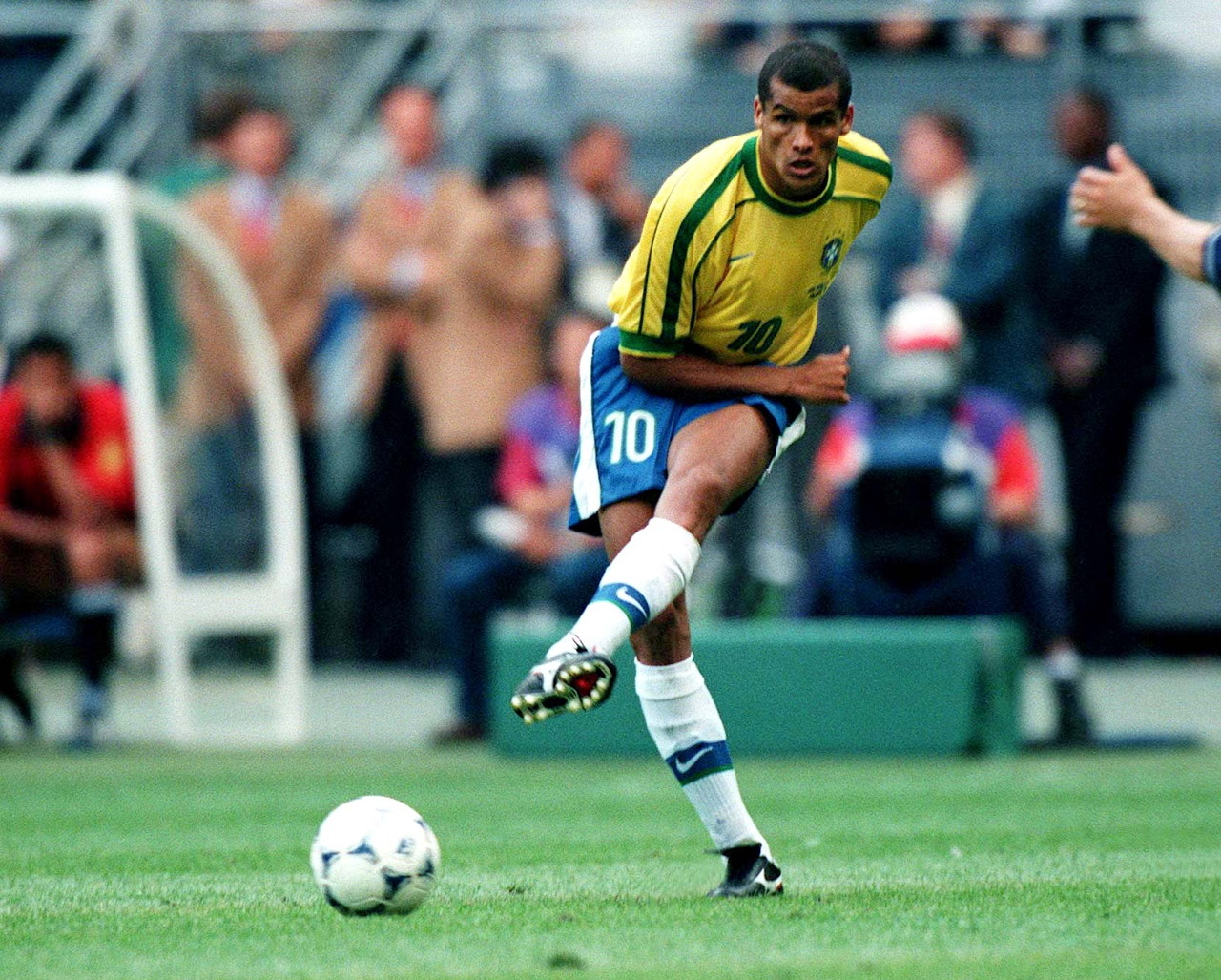 打破对手防 打破对手防